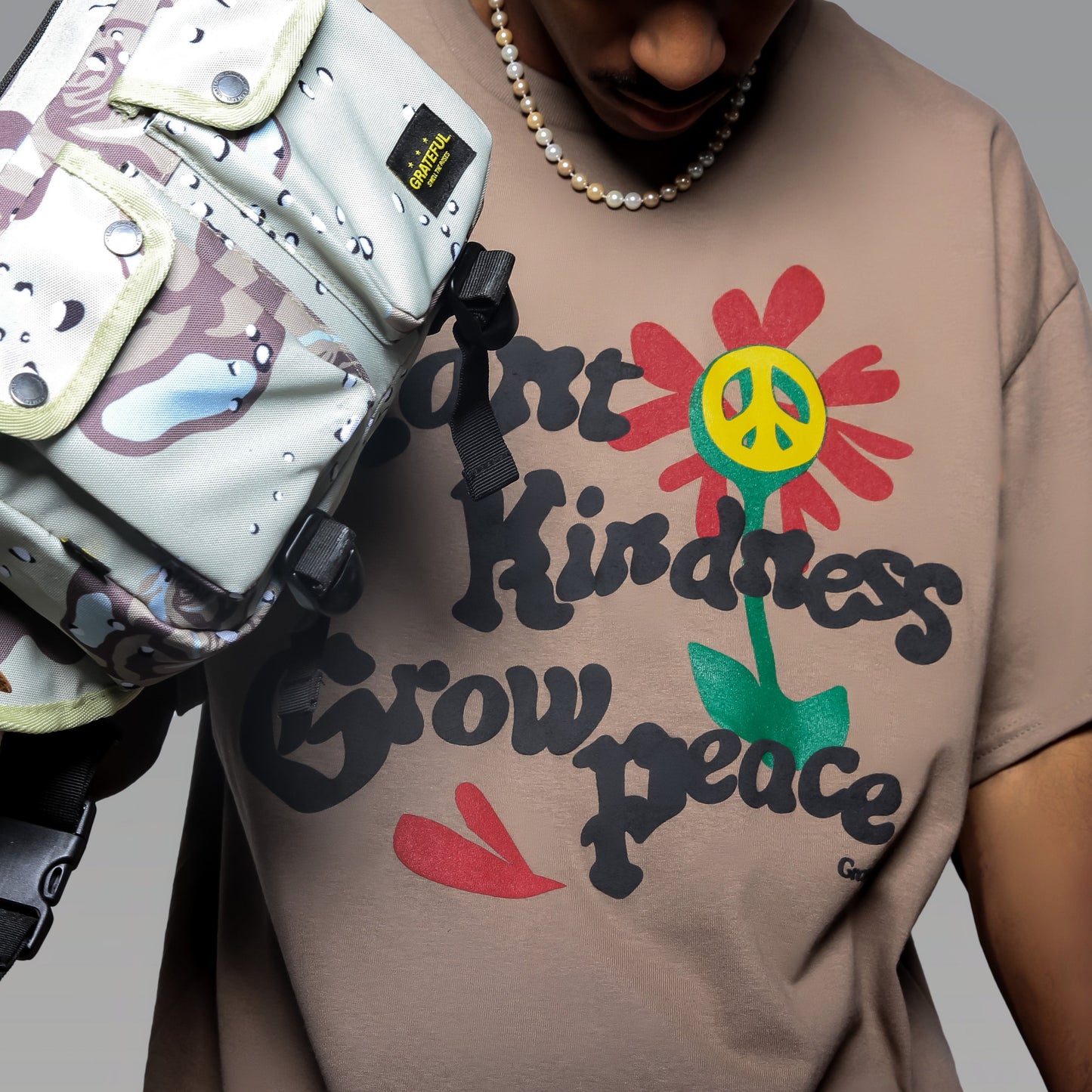 Plant Kindness Tee - Mocha